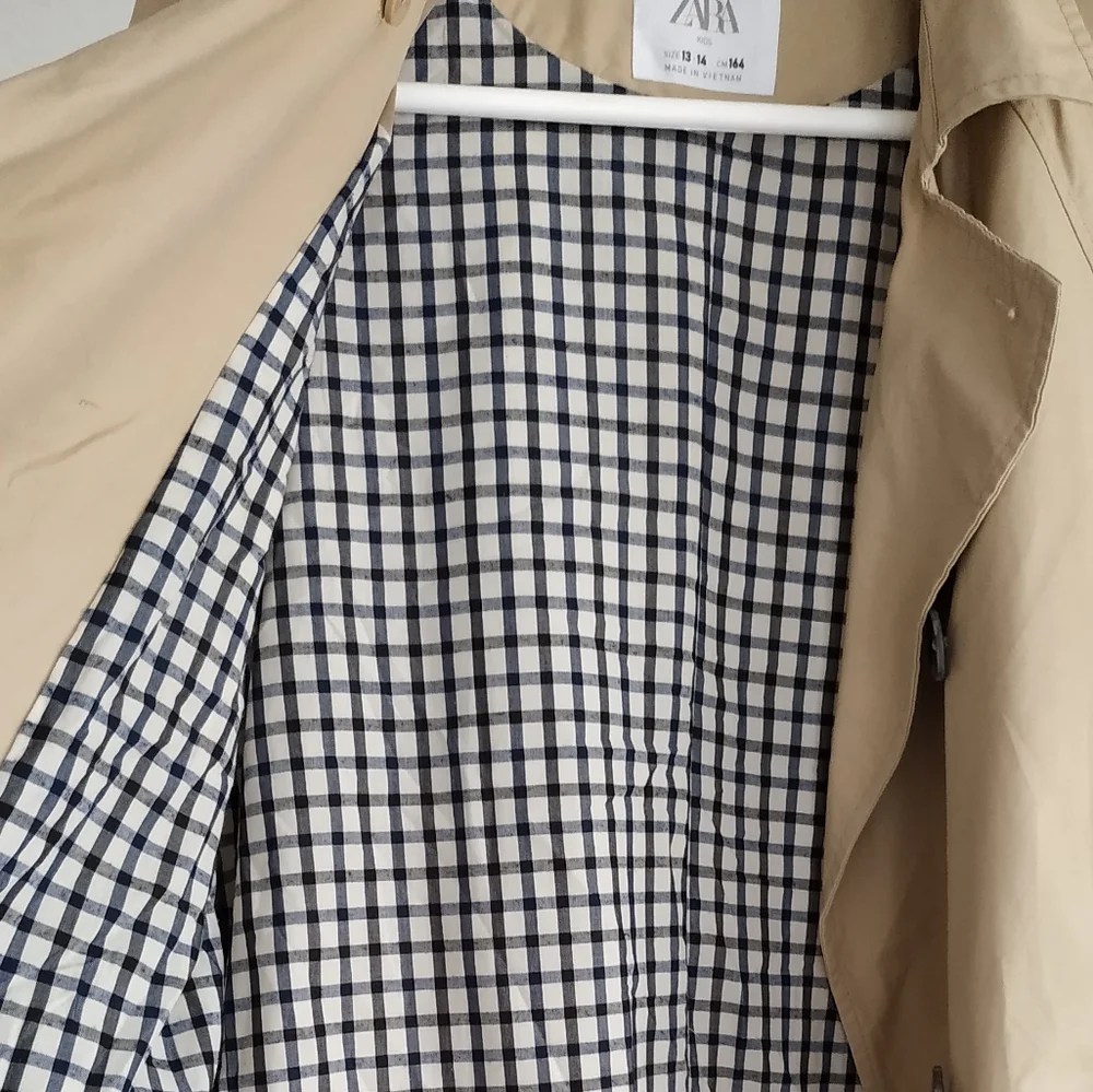 Zara Trench Coat - Picture 3 of 12